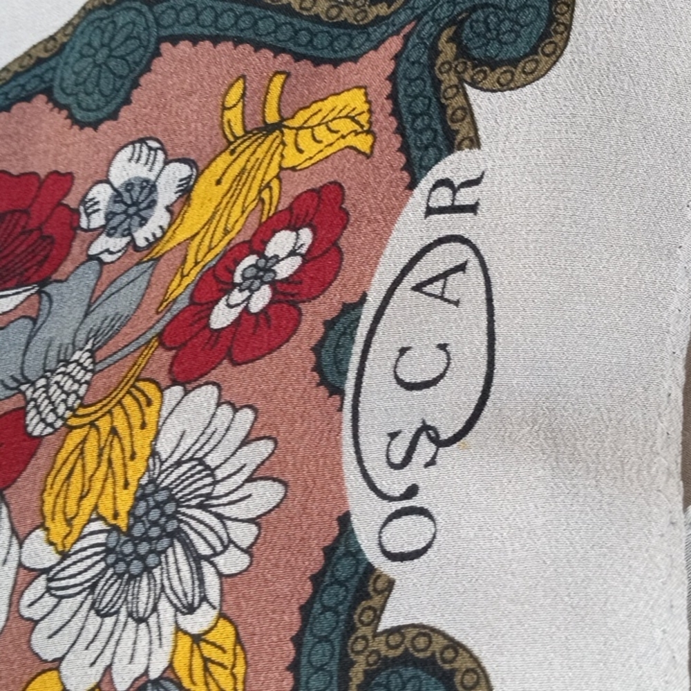 SOLDVintage Oscar de la Renta Silk scarf - Picture 5 of 7